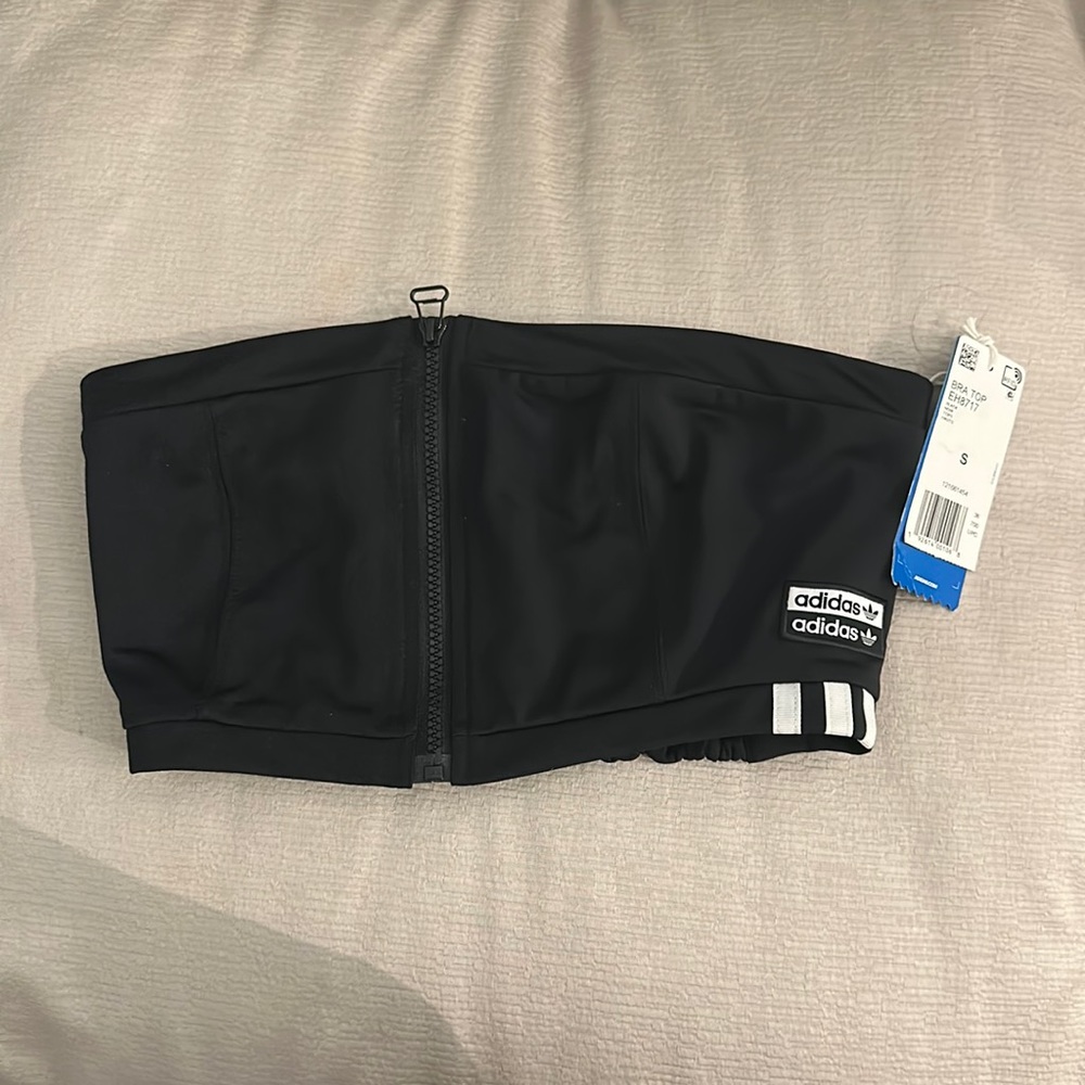 ADIDAS BLACK AND WHITE BRA TOP NWT